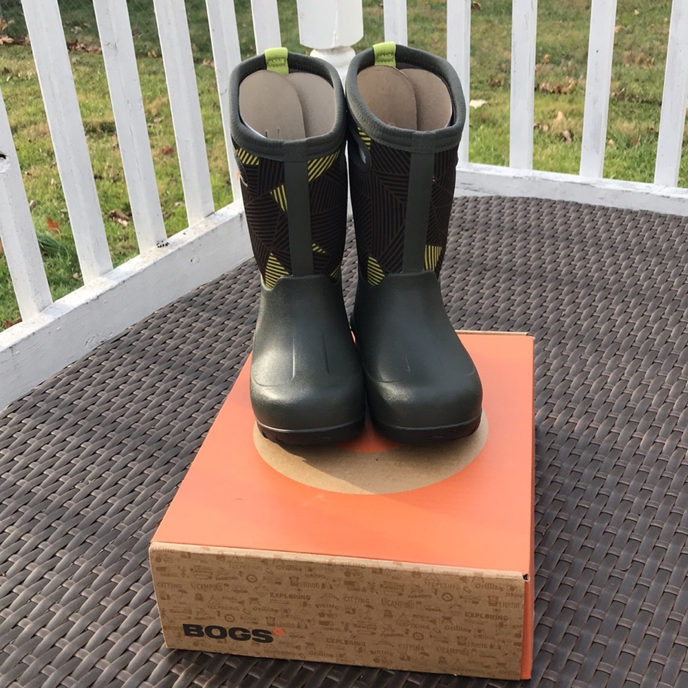 Bogs Insulated Waterproof Boots, Toddler 10, 11, Neo Classic Big Geo, Boys - Picture 14 of 15